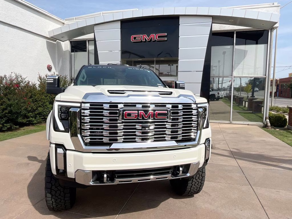 2025 Summit White GMC Sierra 2500HD Denali 4X4 Truck
