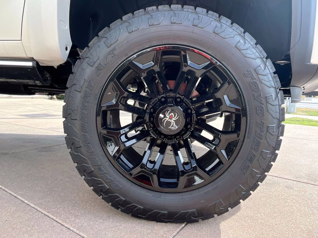 2025 Summit White GMC Sierra 2500HD Denali 4X4 Truck