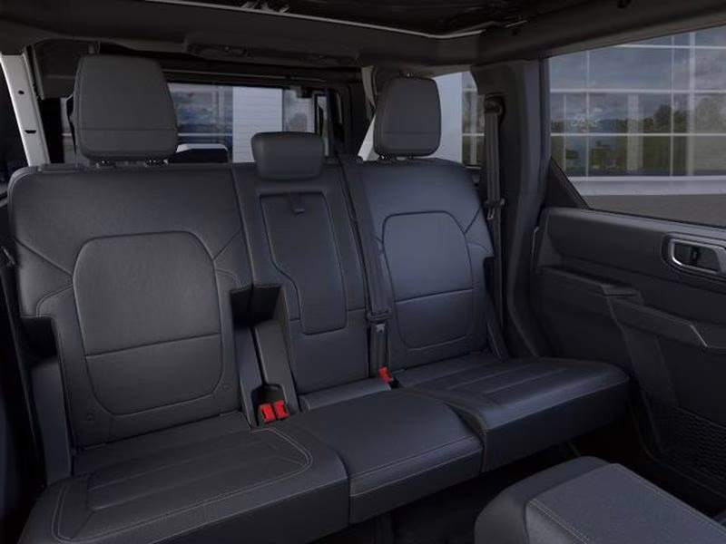 2025 Oxford White Ford Bronco Badlands 4X4 SUV