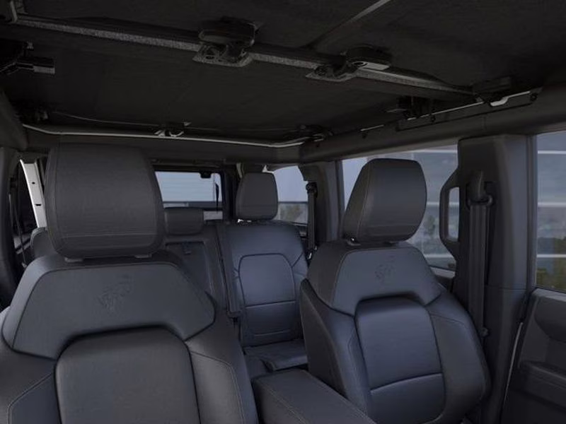 2025 Oxford White Ford Bronco Badlands 4X4 SUV