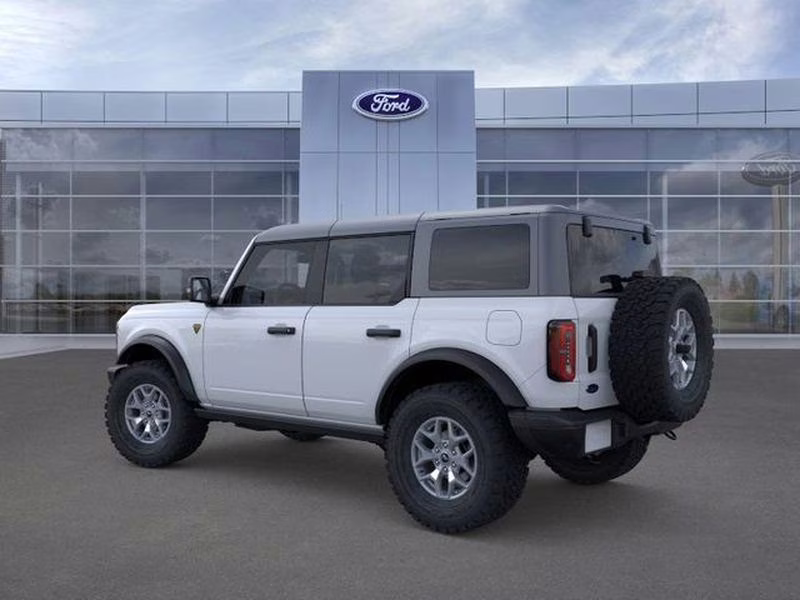 2025 Oxford White Ford Bronco Badlands 4X4 SUV