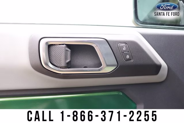 2023 Green Ford Bronco Badlands 4X4 Convertible