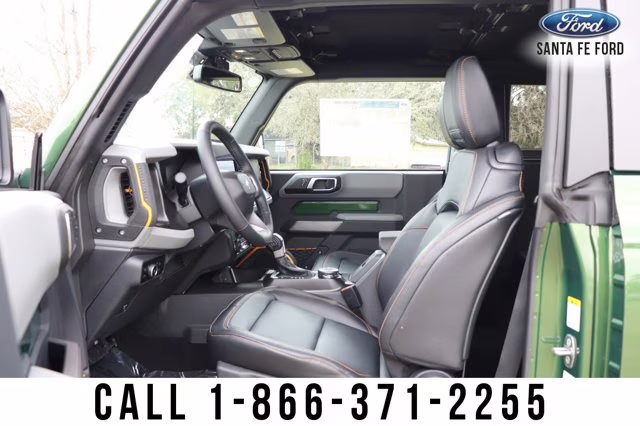 2023 Green Ford Bronco Badlands 4X4 Convertible