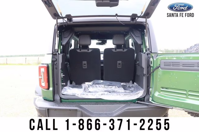 2023 Green Ford Bronco Badlands 4X4 Convertible