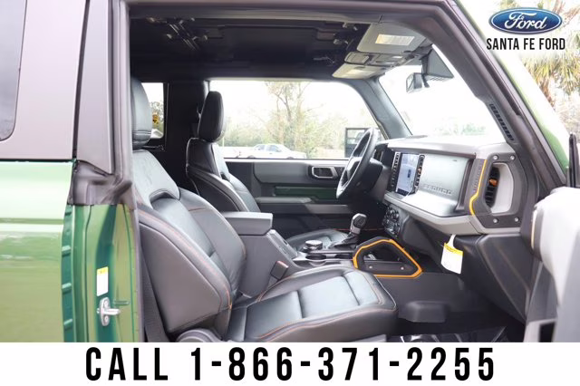 2023 Green Ford Bronco Badlands 4X4 Convertible