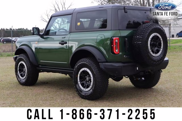 2023 Green Ford Bronco Badlands 4X4 Convertible