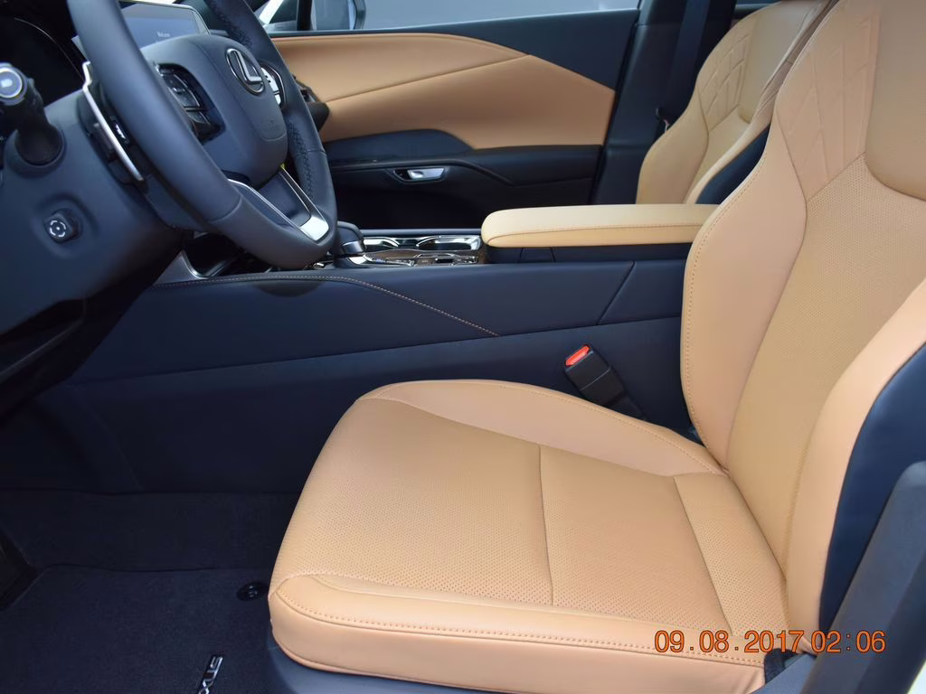 2025 White Pearl Lexus RX 350 FWD SUV