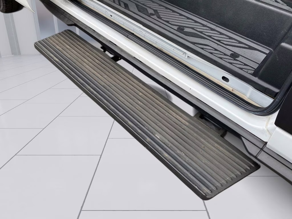 2022 Oxford White Ford Transit-350 XLT AWD Crossover