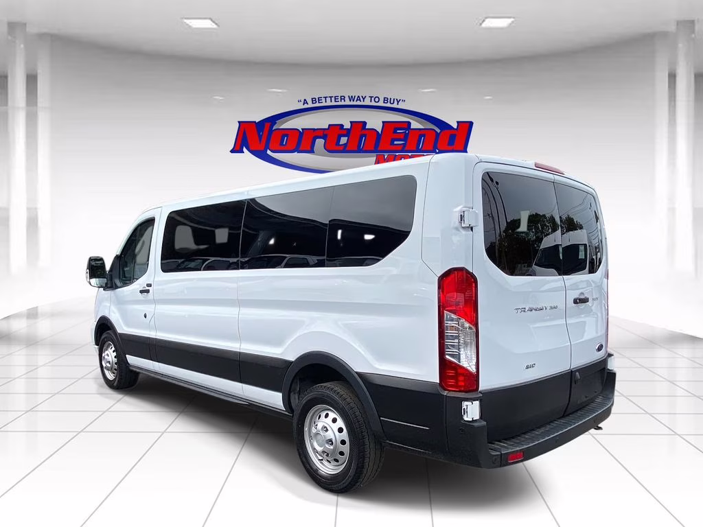 2022 Oxford White Ford Transit-350 XLT AWD Crossover