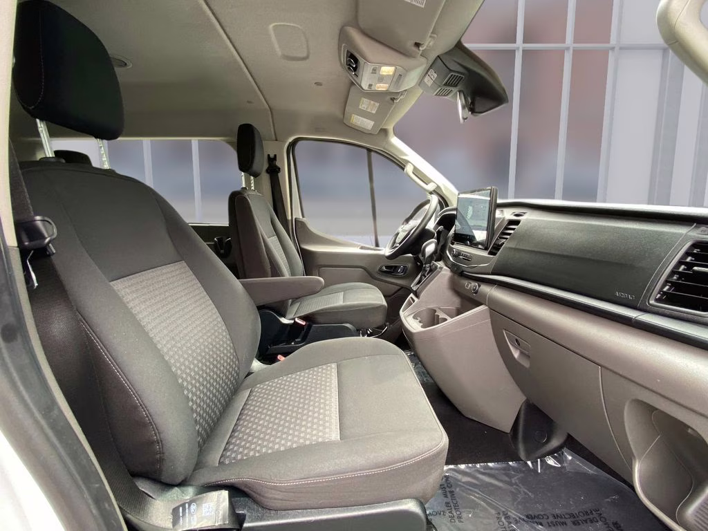 2022 Oxford White Ford Transit-350 XLT AWD Crossover