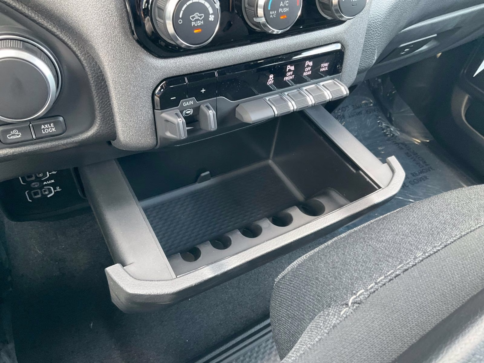 2026 Bright White Clearcoat Ram 1500 Warlock 4X4 Truck