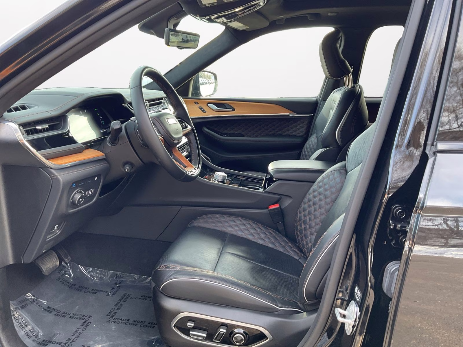 2024 Diamond Black Crystal Pearlcoat Jeep Grand Cherokee Summit Reserve 4xe 4X4 SUV