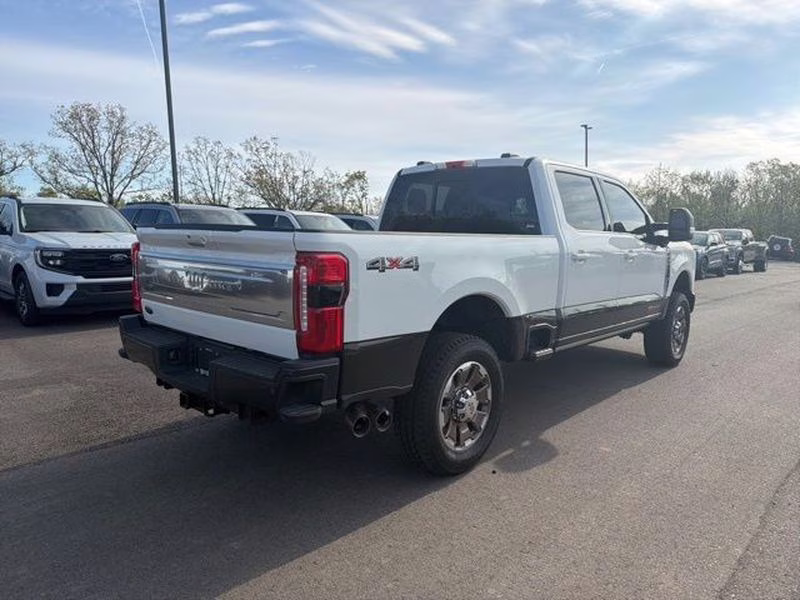 2025 Star White Metallic Tri-Coat Ford Super Duty F-350 SRW King Ranch 4X4 Truck