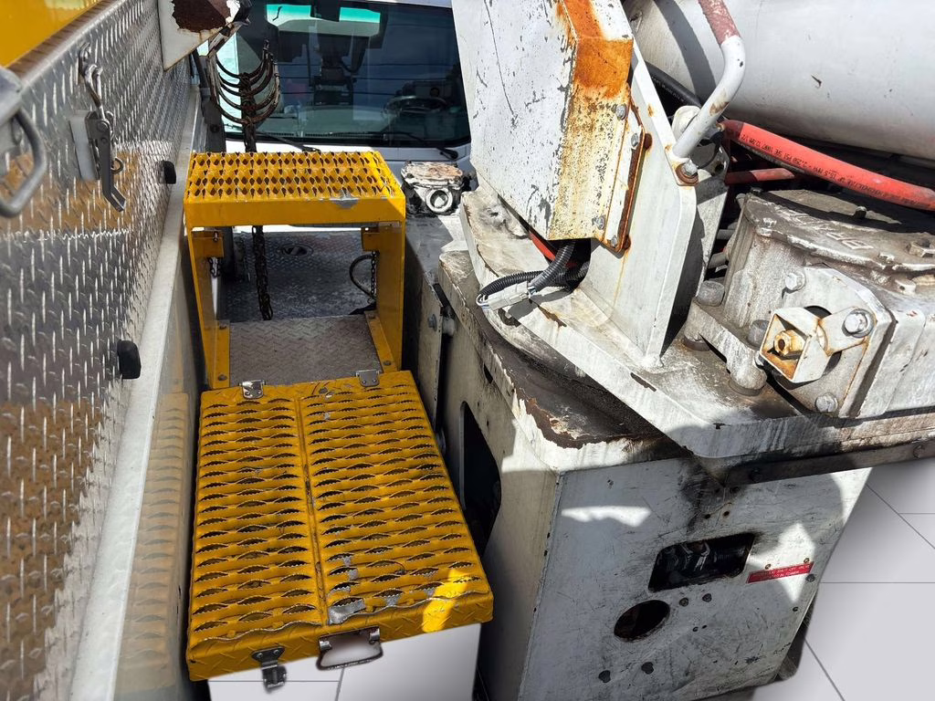 2016 White Freightliner M2-106 5TC-55 Bucket Truck