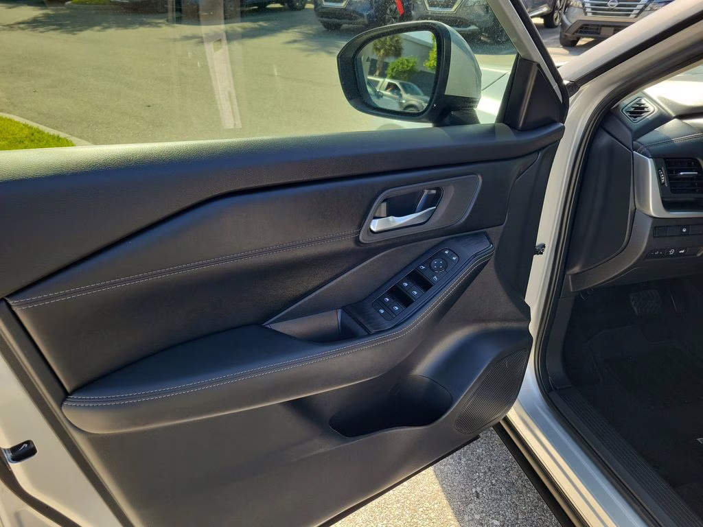 2025 Brilliant Silver Metallic Nissan Rogue SV FWD SUV