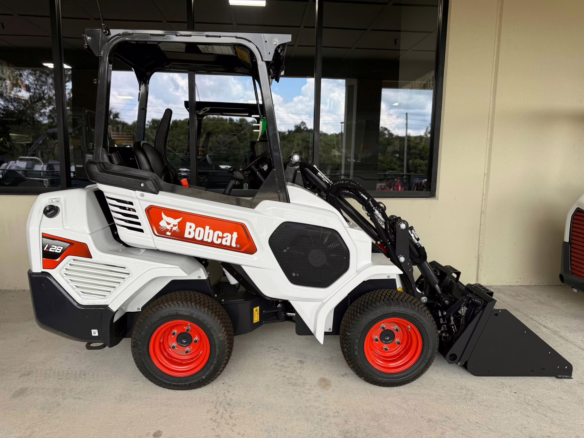 2023 - Bobcat L28 Construction Equipment