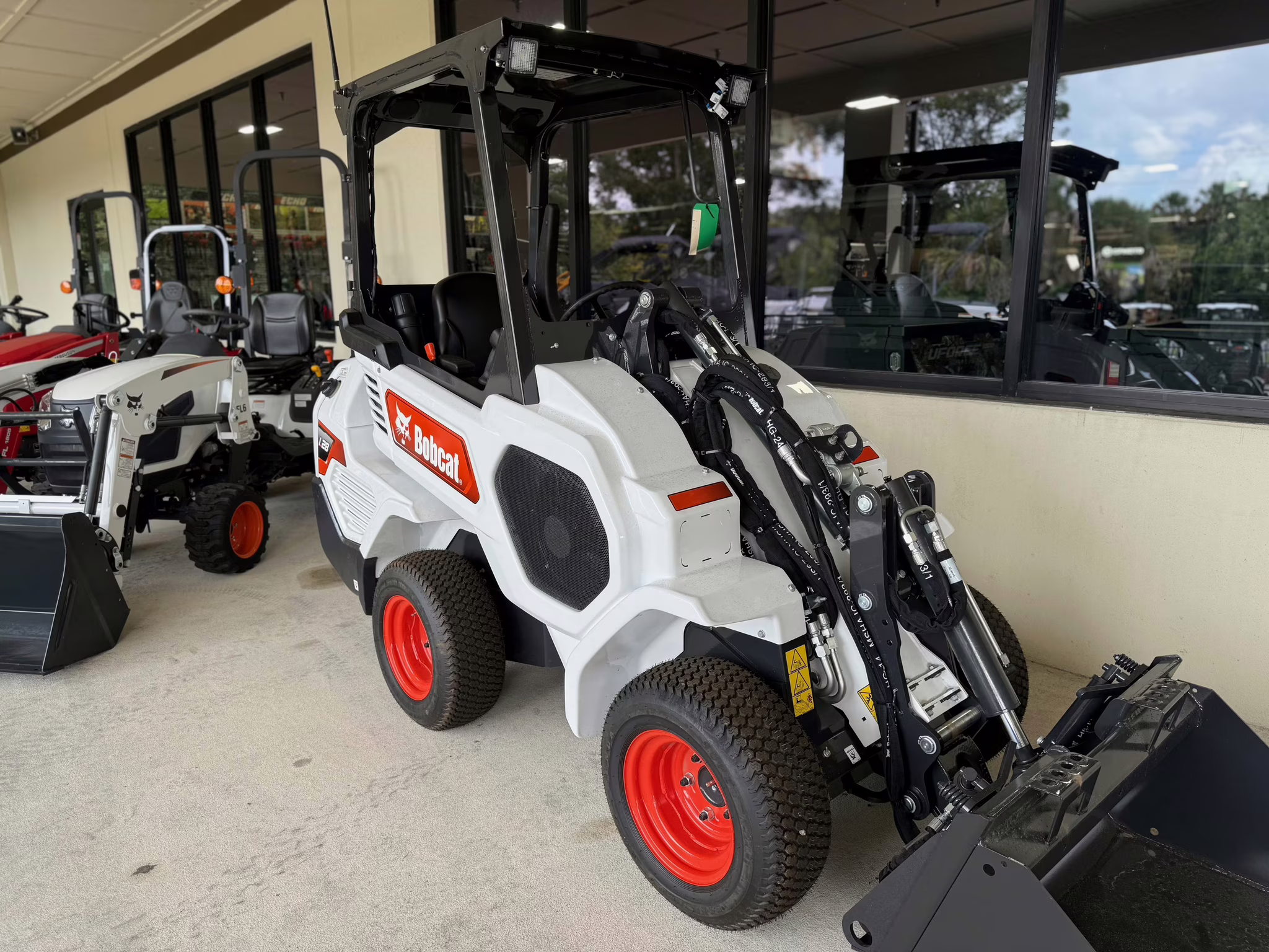 2023 - Bobcat L28 Construction Equipment