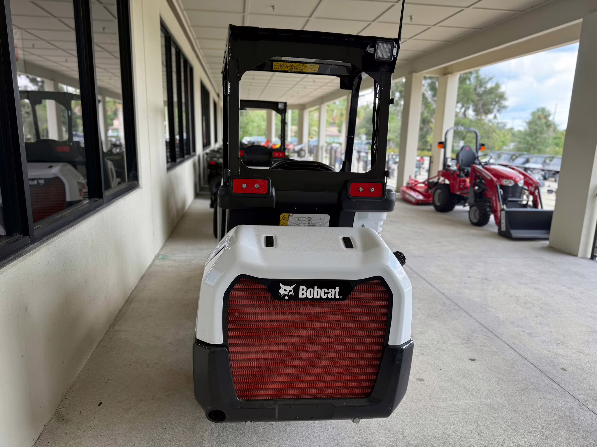 2023 - Bobcat L28 Construction Equipment