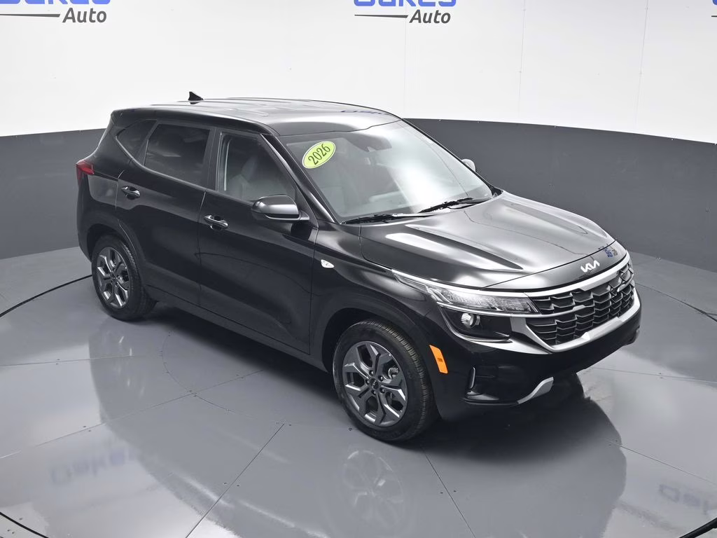 2026 Fusion Black Kia Seltos LX FWD SUV