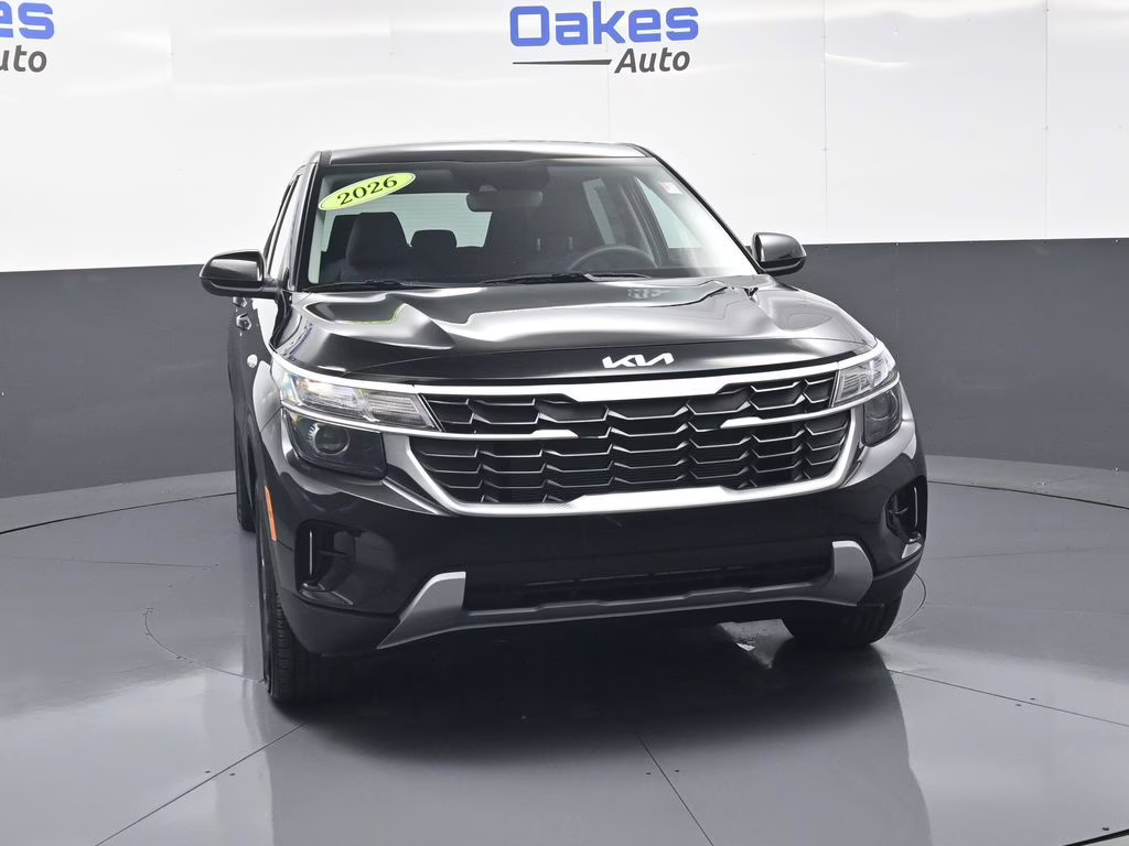 2026 Fusion Black Kia Seltos LX FWD SUV