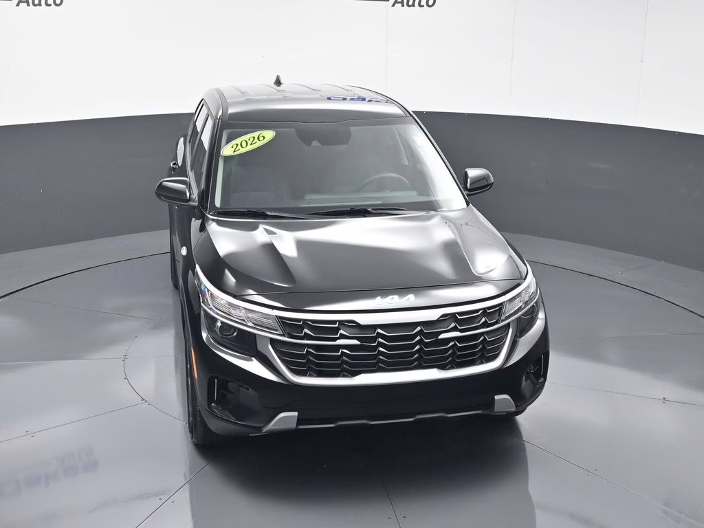 2026 Fusion Black Kia Seltos LX FWD SUV