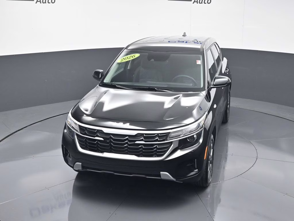2026 Fusion Black Kia Seltos LX FWD SUV