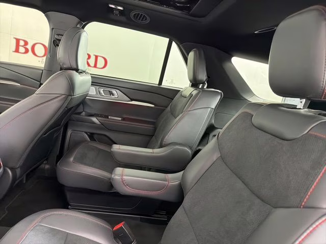 2025 Gray Metallic Ford Explorer ST 4X4 SUV