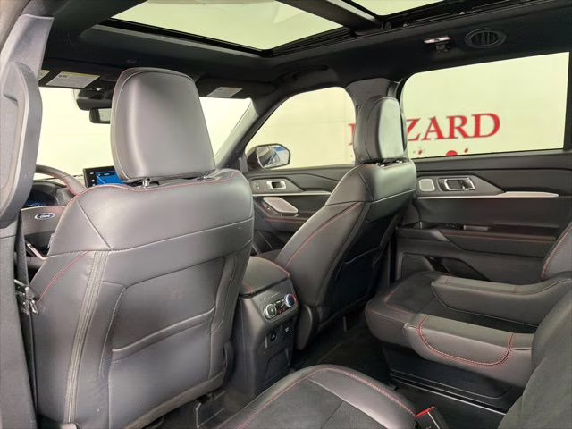 2025 Gray Metallic Ford Explorer ST 4X4 SUV