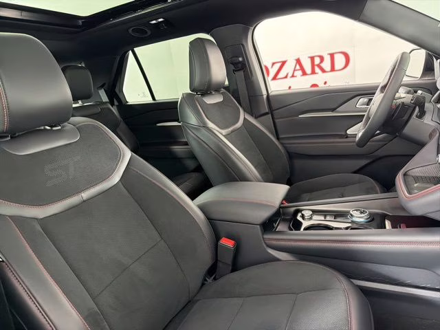 2025 Gray Metallic Ford Explorer ST 4X4 SUV