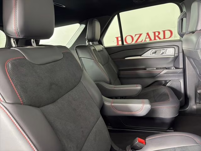 2025 Gray Metallic Ford Explorer ST 4X4 SUV