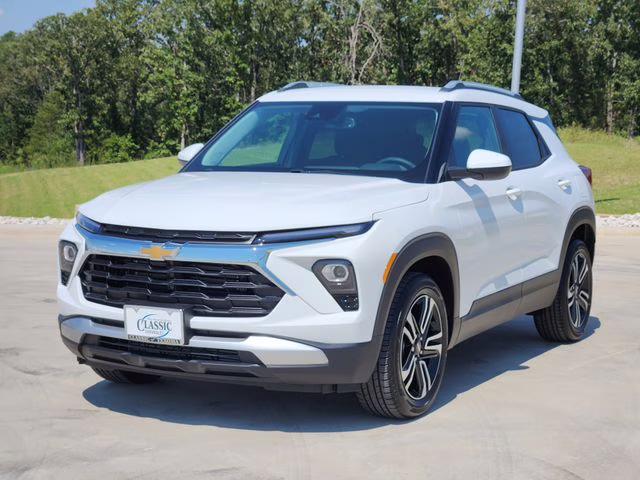 2026 Summit White Chevrolet Trailblazer LT FWD SUV