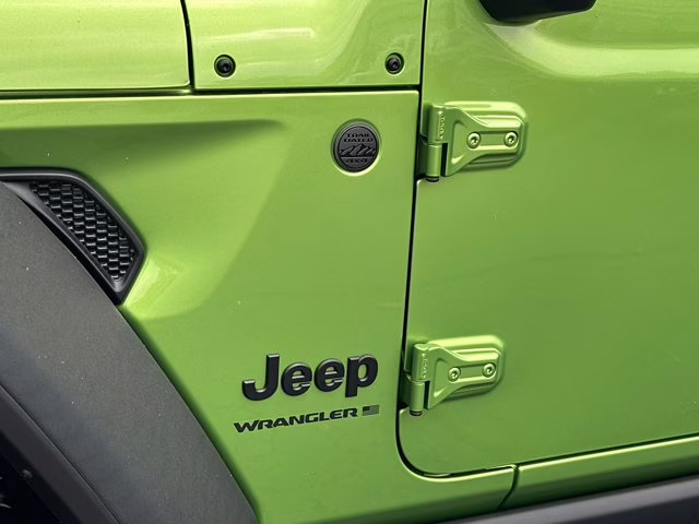 2025 Mojito Clearcoat Jeep Wrangler Willys 4X4 Convertible