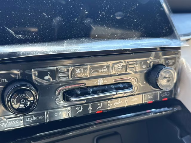 2025 Bright White Clearcoat Jeep Grand Cherokee L Limited 4X4 SUV