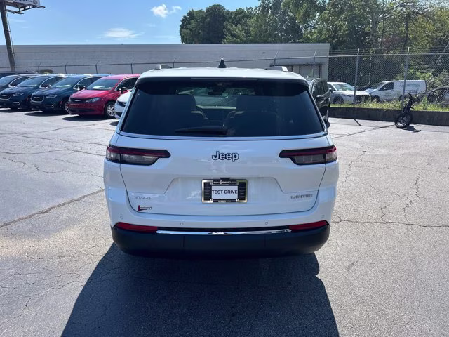 2025 Bright White Clearcoat Jeep Grand Cherokee L Limited 4X4 SUV