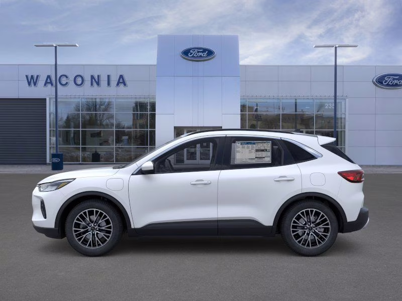 2025 Star White Metallic Tri-Coat Ford Escape Plug-In Hybrid Base FWD SUV
