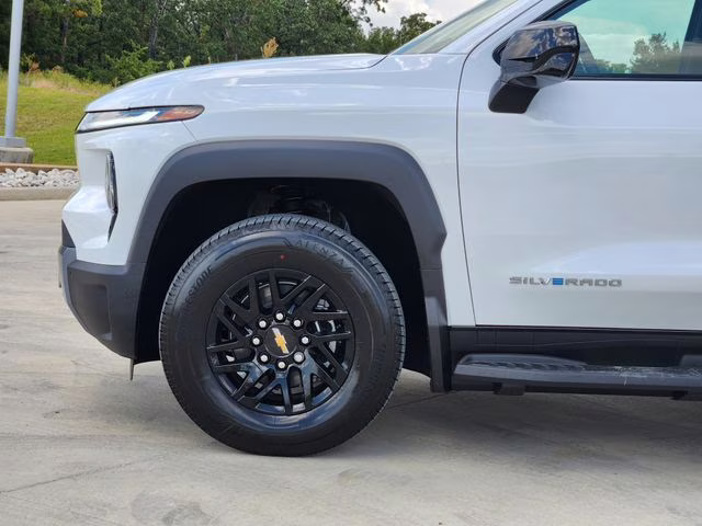2026 Summit White Chevrolet Silverado EV LT 4X4 Truck