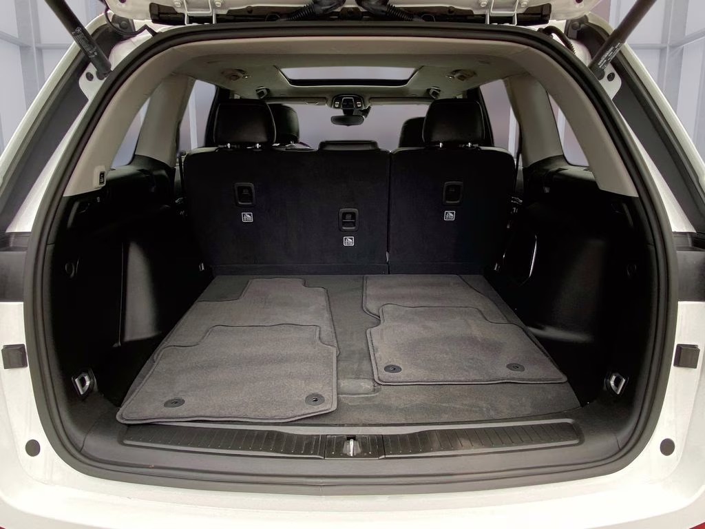 2024 Bright White Clearcoat Jeep Grand Cherokee 4xe 4X4 SUV