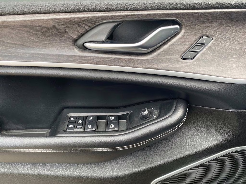 2024 Bright White Clearcoat Jeep Grand Cherokee 4xe 4X4 SUV