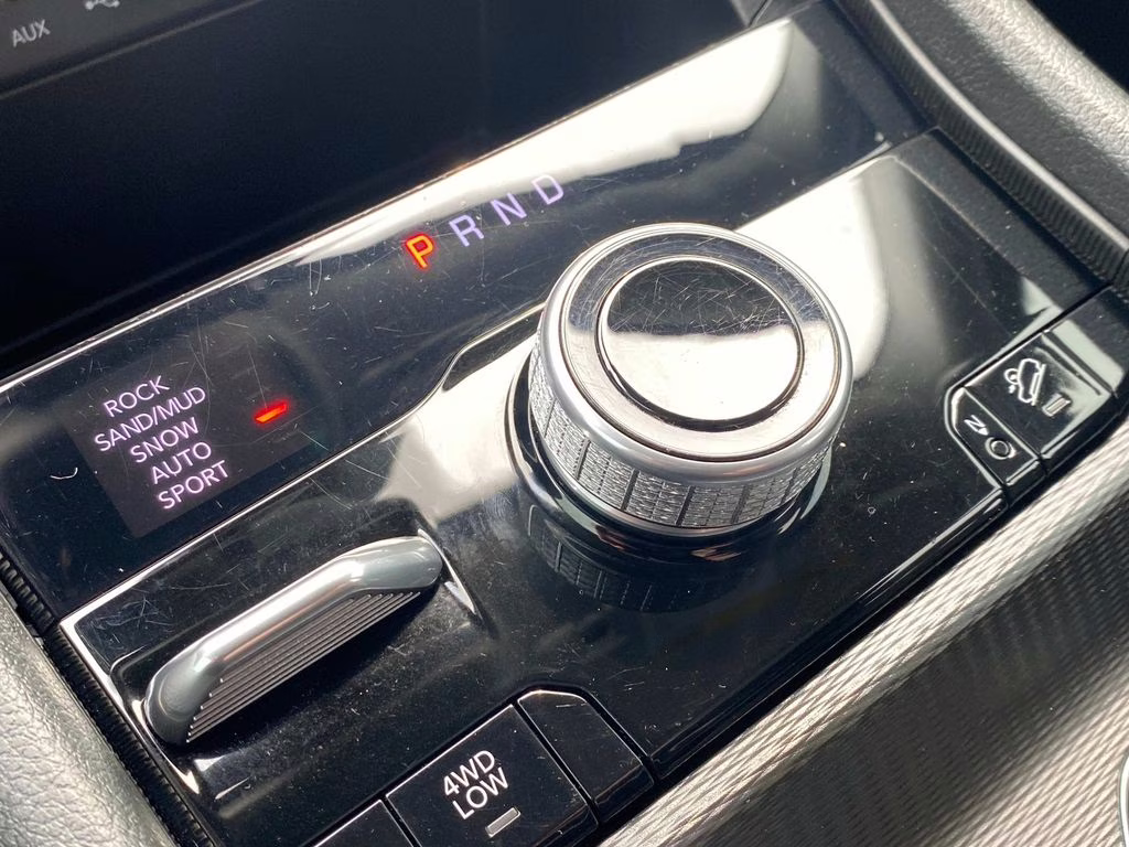 2024 Bright White Clearcoat Jeep Grand Cherokee 4xe 4X4 SUV