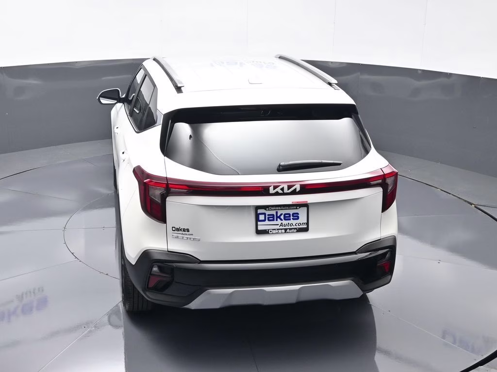 2026 Snow White Pearl Kia Seltos EX FWD SUV