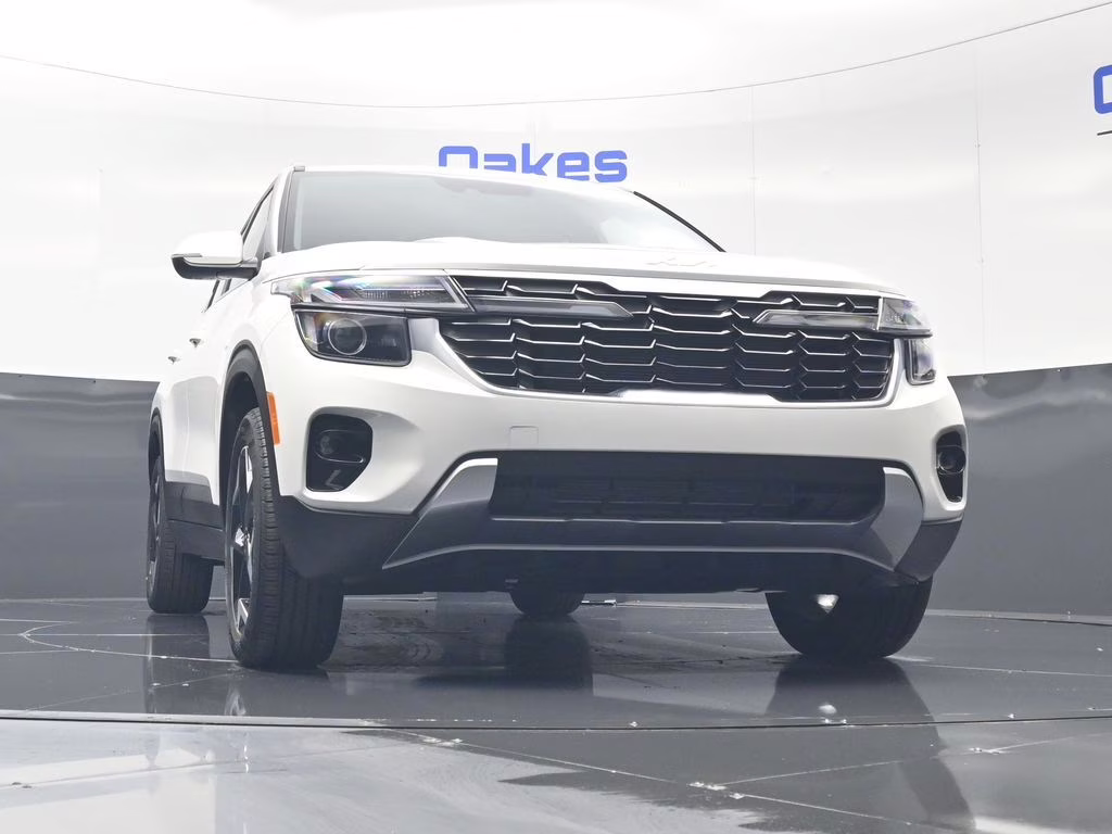 2026 Snow White Pearl Kia Seltos EX AWD SUV