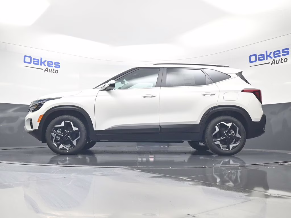 2026 Snow White Pearl Kia Seltos EX AWD SUV