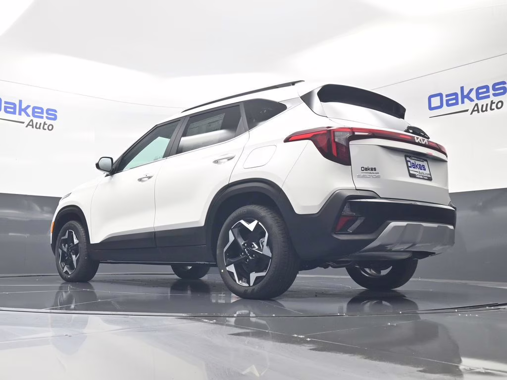 2026 Snow White Pearl Kia Seltos EX AWD SUV