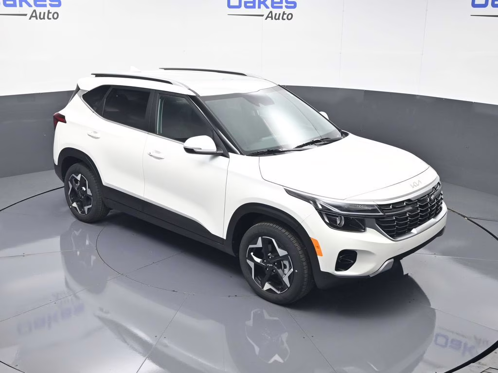 2026 Snow White Pearl Kia Seltos EX AWD SUV