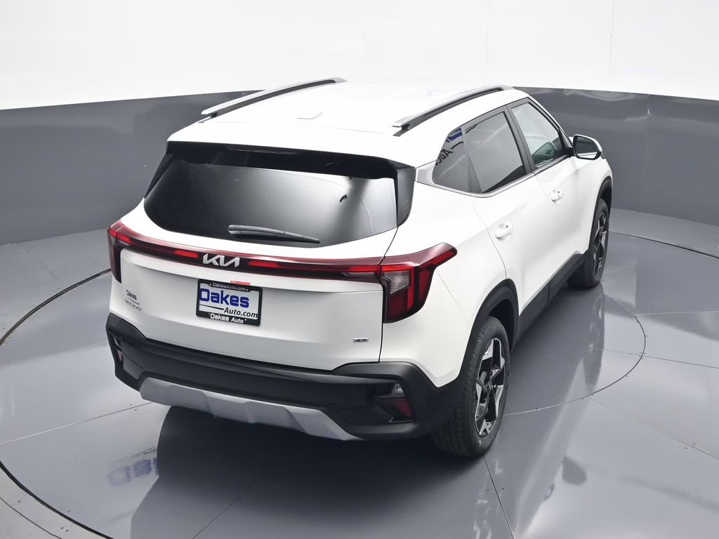 2026 Snow White Pearl Kia Seltos EX AWD SUV