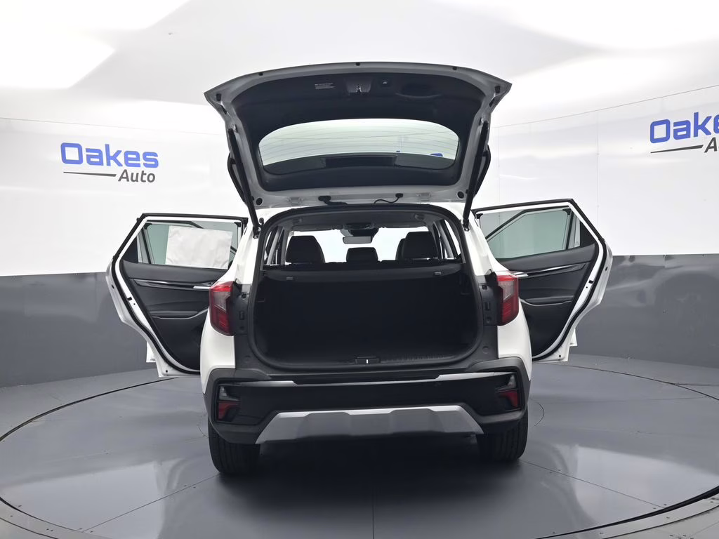 2026 Snow White Pearl Kia Seltos EX AWD SUV