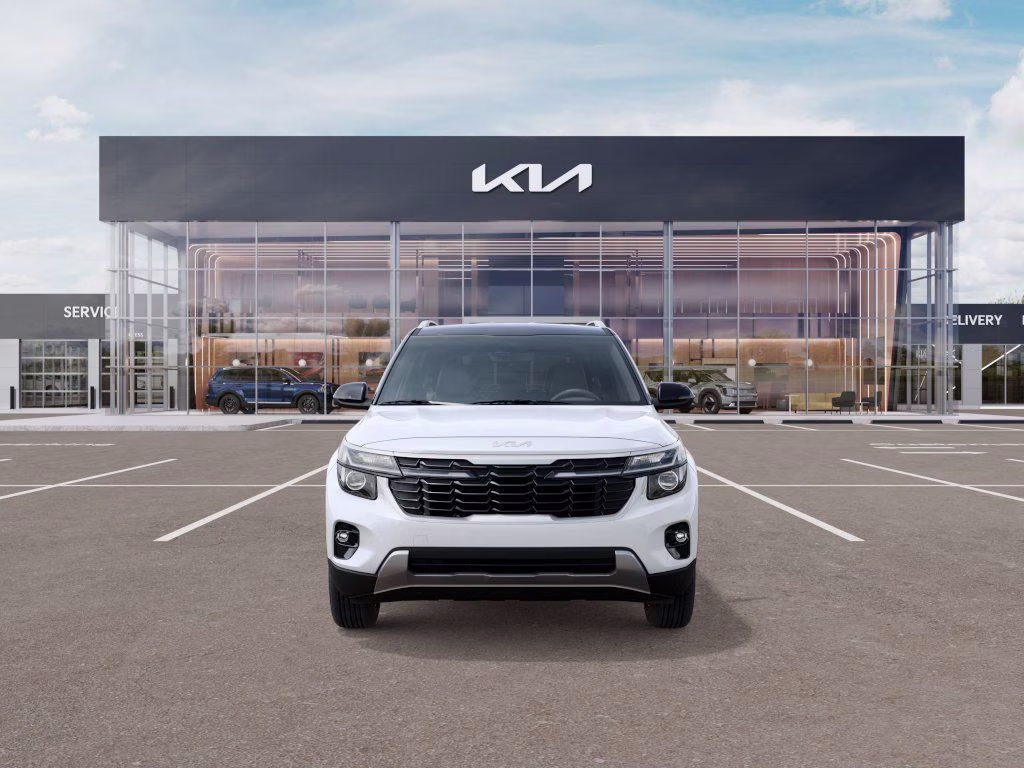 2026 Clear White/Black Roof Kia Seltos S FWD SUV