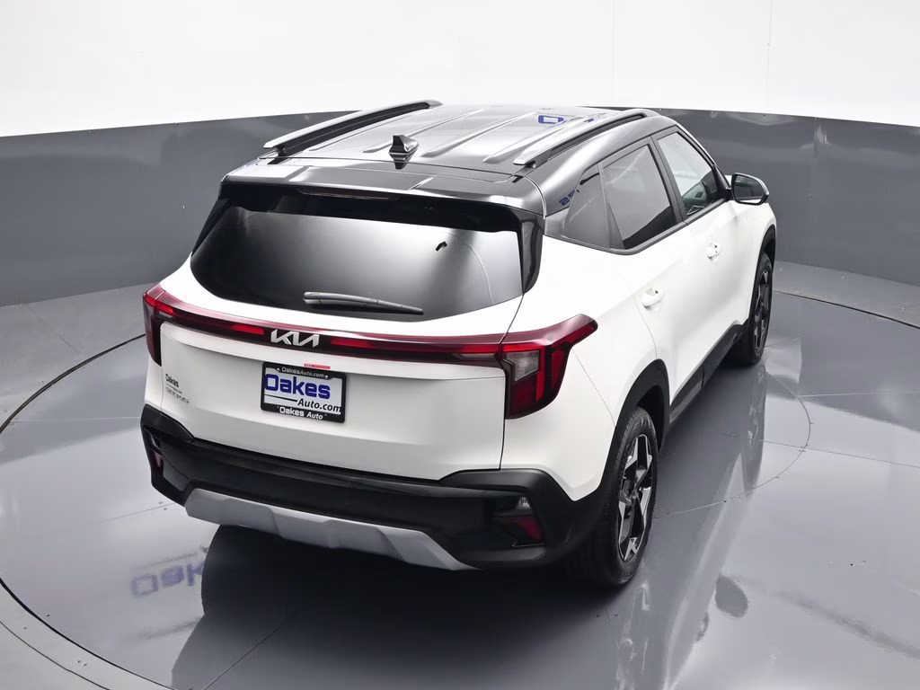 2026 Clear White/Black Roof Kia Seltos S FWD SUV
