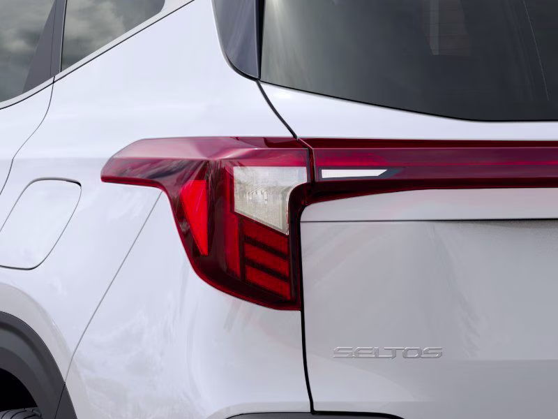 2026 Snow White Pearl Kia Seltos EX FWD SUV