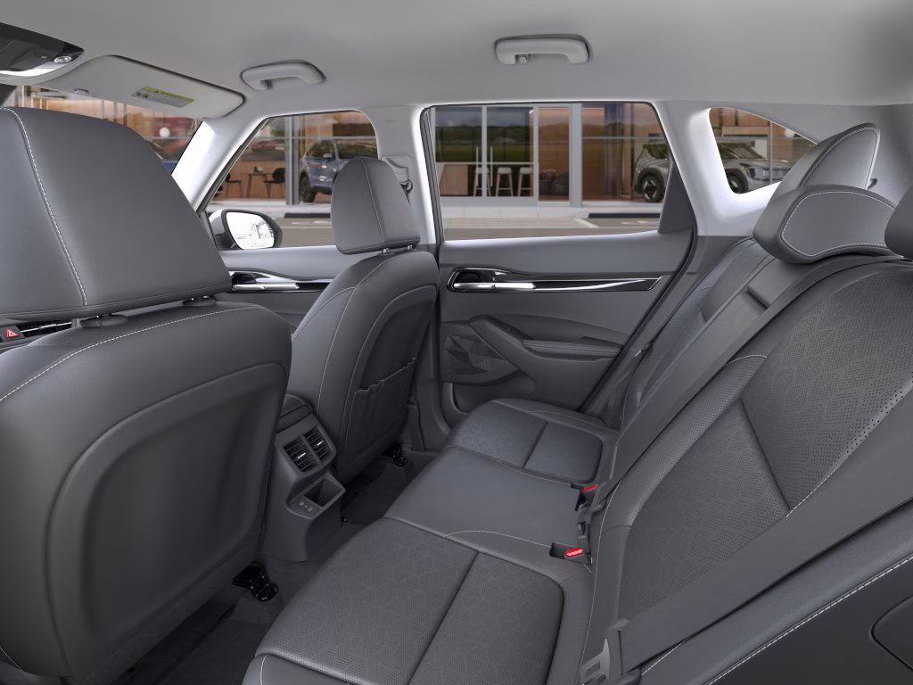 2026 Snow White Pearl Kia Seltos EX AWD SUV